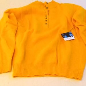 Clearance!  NWT Valerie Stevens ( Macy's) sweater